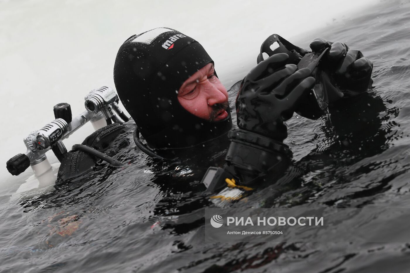 Подледное погружение в Московской области