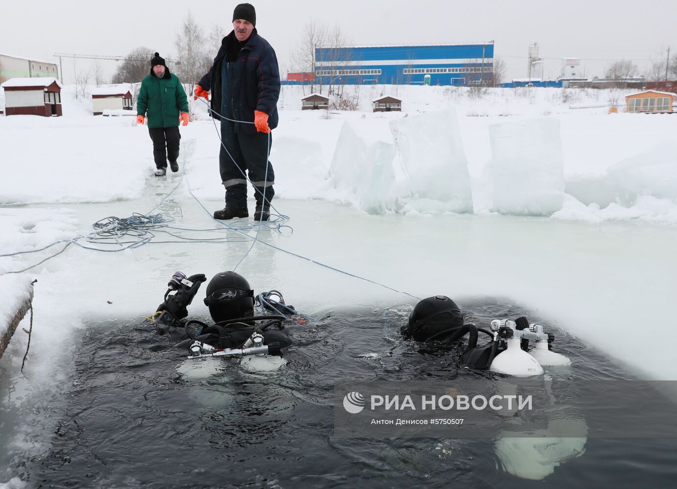 Подледное погружение в Московской области