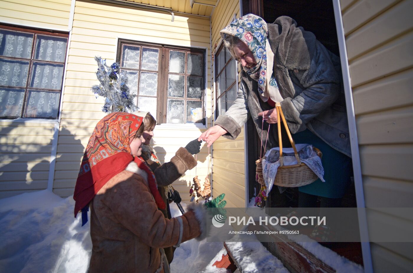 Фестиваль "Большие Святочные Гулянья" в Ленинградской области