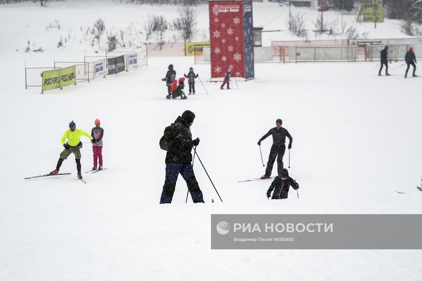 Катание на лыжах в зоне отдыха «Битца»