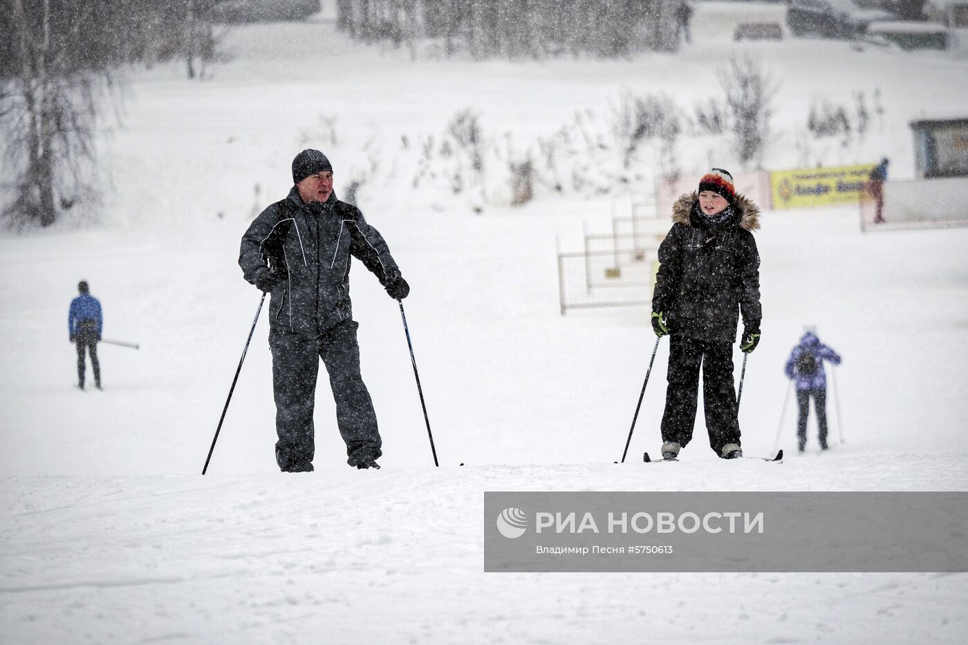 Катание на лыжах в зоне отдыха «Битца»