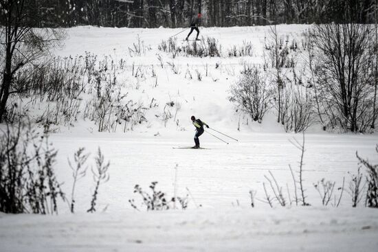 Катание на лыжах в зоне отдыха «Битца»