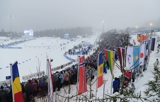 Биатлон. IV этап Кубка мира. Мужчины. Эстафета 