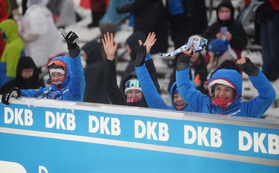 Биатлон. IV этап Кубка мира. Мужчины. Эстафета 