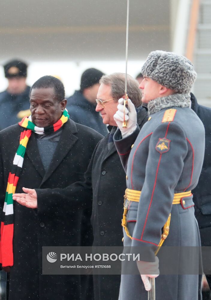 Прилет президента Республики Зимбабве Э. Мнангагва в Москву 