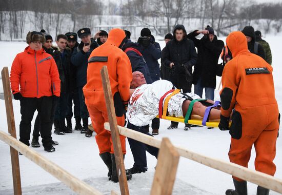 Учения МЧС России по спасению людей в местах проведения крещенских купаний