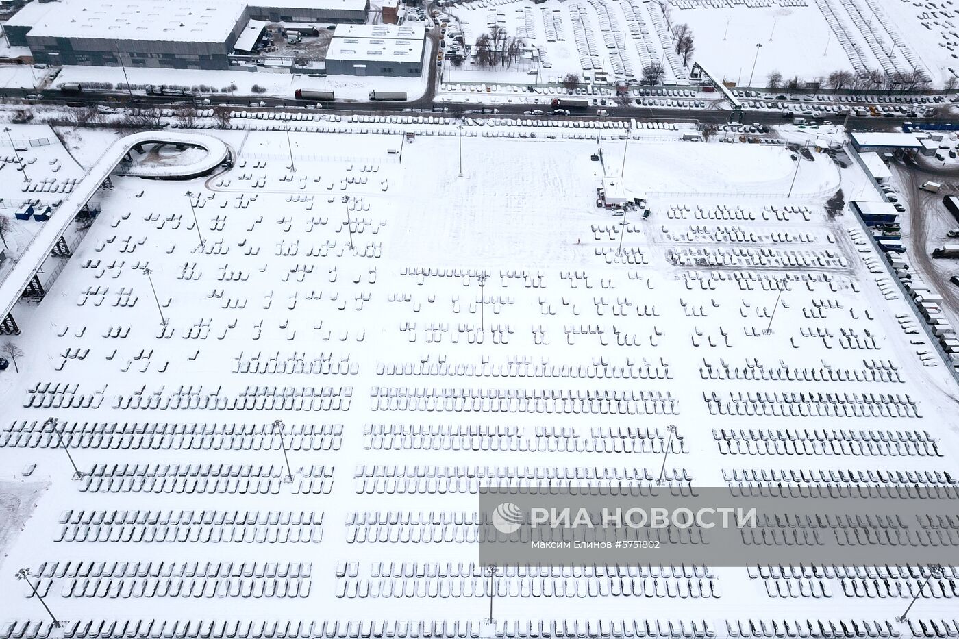 Стоянка автомобилей в Москве