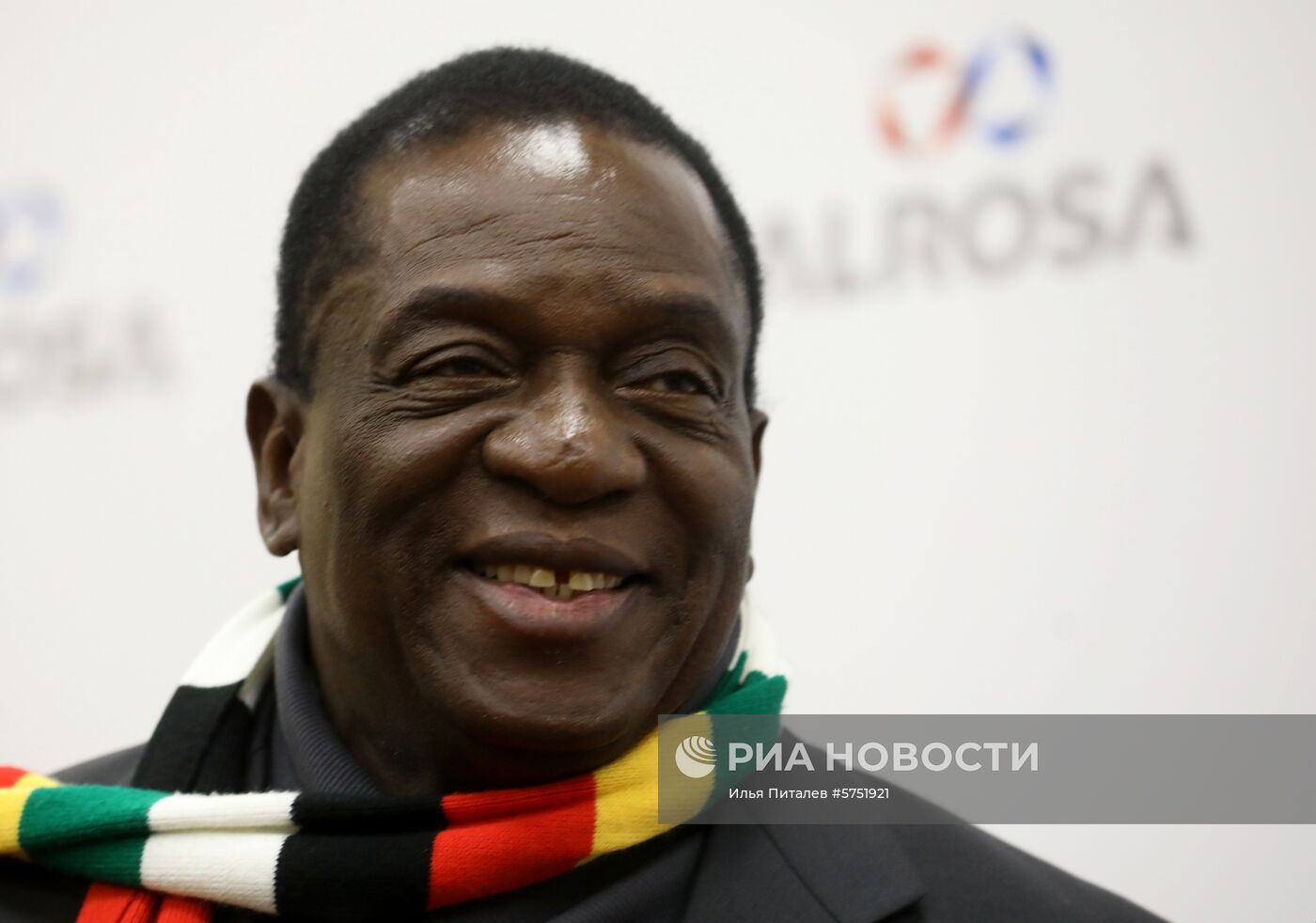 Президент Республики Зимбабве Э. Д. Мнангагва посетил предприятие ЕСО "Алроса"