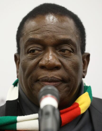 Президент Республики Зимбабве Э. Д. Мнангагва посетил предприятие ЕСО "Алроса"