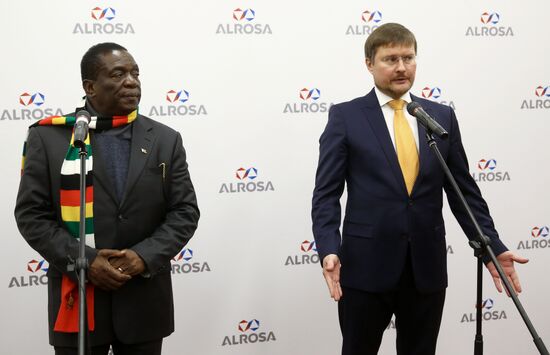 Президент Республики Зимбабве Э. Д. Мнангагва посетил предприятие ЕСО "Алроса"