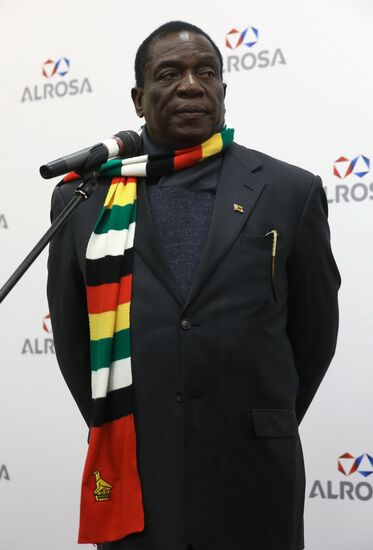 Президент Республики Зимбабве Э. Д. Мнангагва посетил предприятие ЕСО "Алроса"
