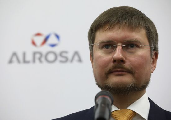 Президент Республики Зимбабве Э. Д. Мнангагва посетил предприятие ЕСО "Алроса"