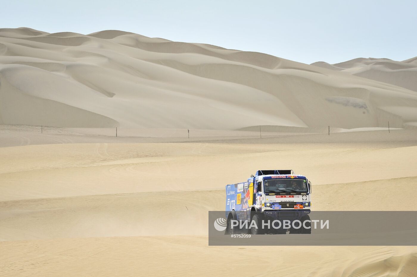Выступление спортивной команды "КАМАЗ-мастер" на ралли-марафоне "Дакар"