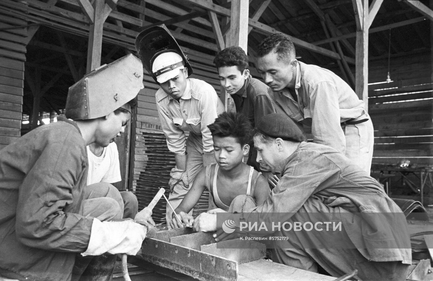 Строительство спортивного стадиона в Джакарте