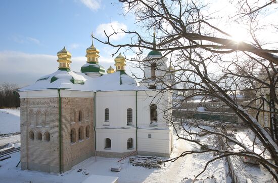 Церковь Спаса на Берестове в Киеве