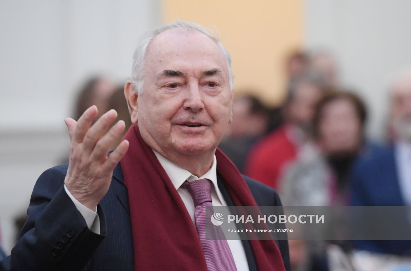 Заседание президиума РАХ, посвященное празднованию 85-летия З. Церетели
