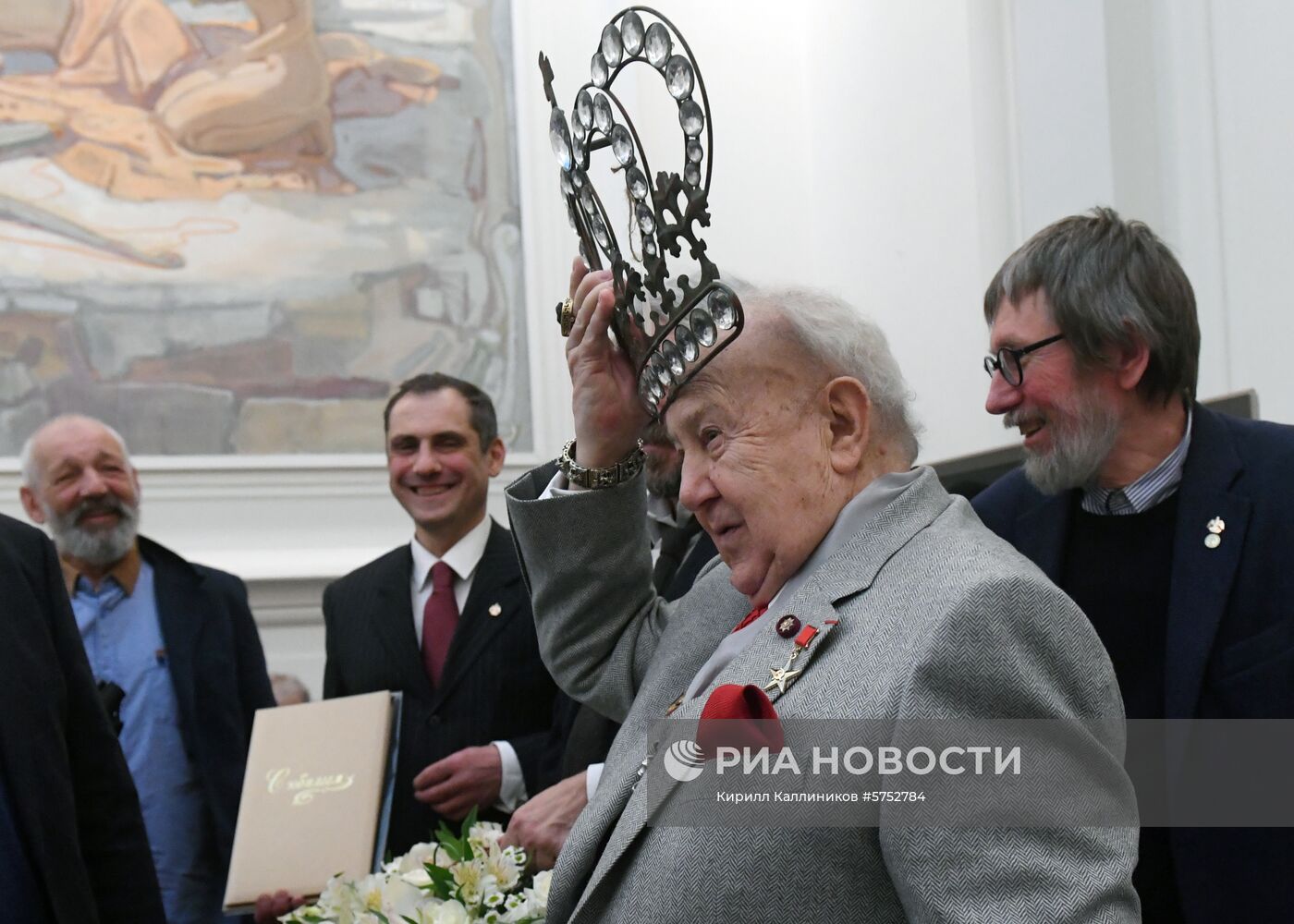 Заседание президиума РАХ, посвященное празднованию 85-летия З. Церетели