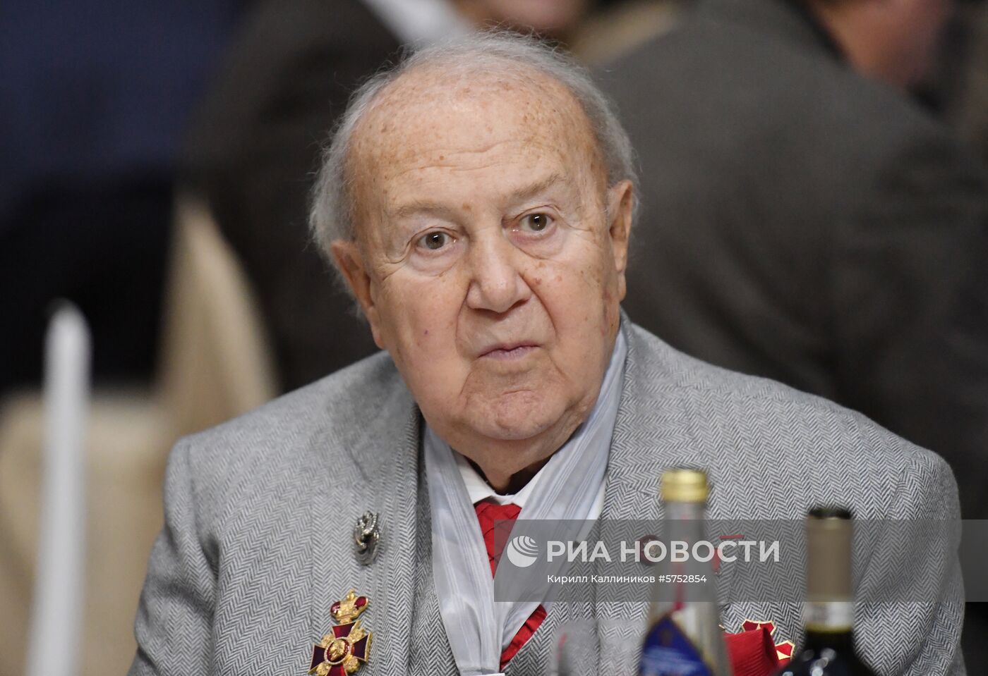 Заседание президиума РАХ, посвященное празднованию 85-летия З. Церетели