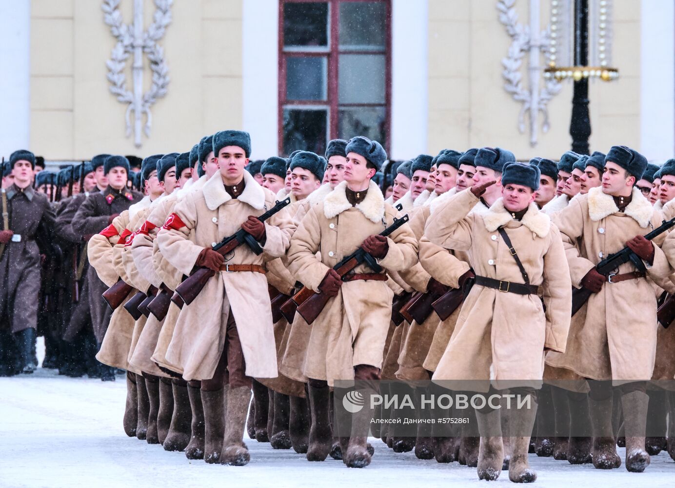 Репетиция парада в честь 75-летия снятия блокады Ленинграда 