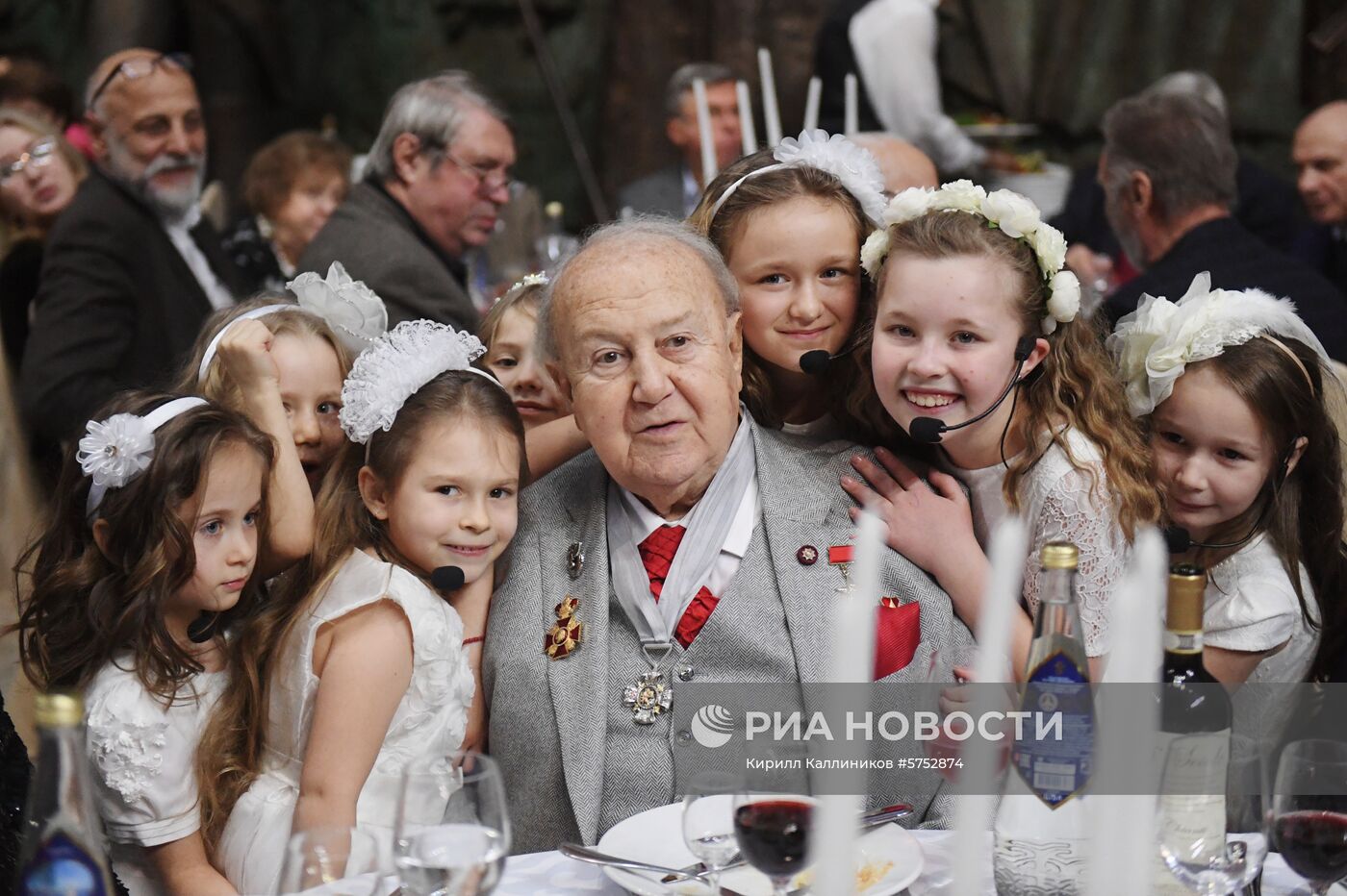 Заседание президиума РАХ, посвященное празднованию 85-летия З. Церетели