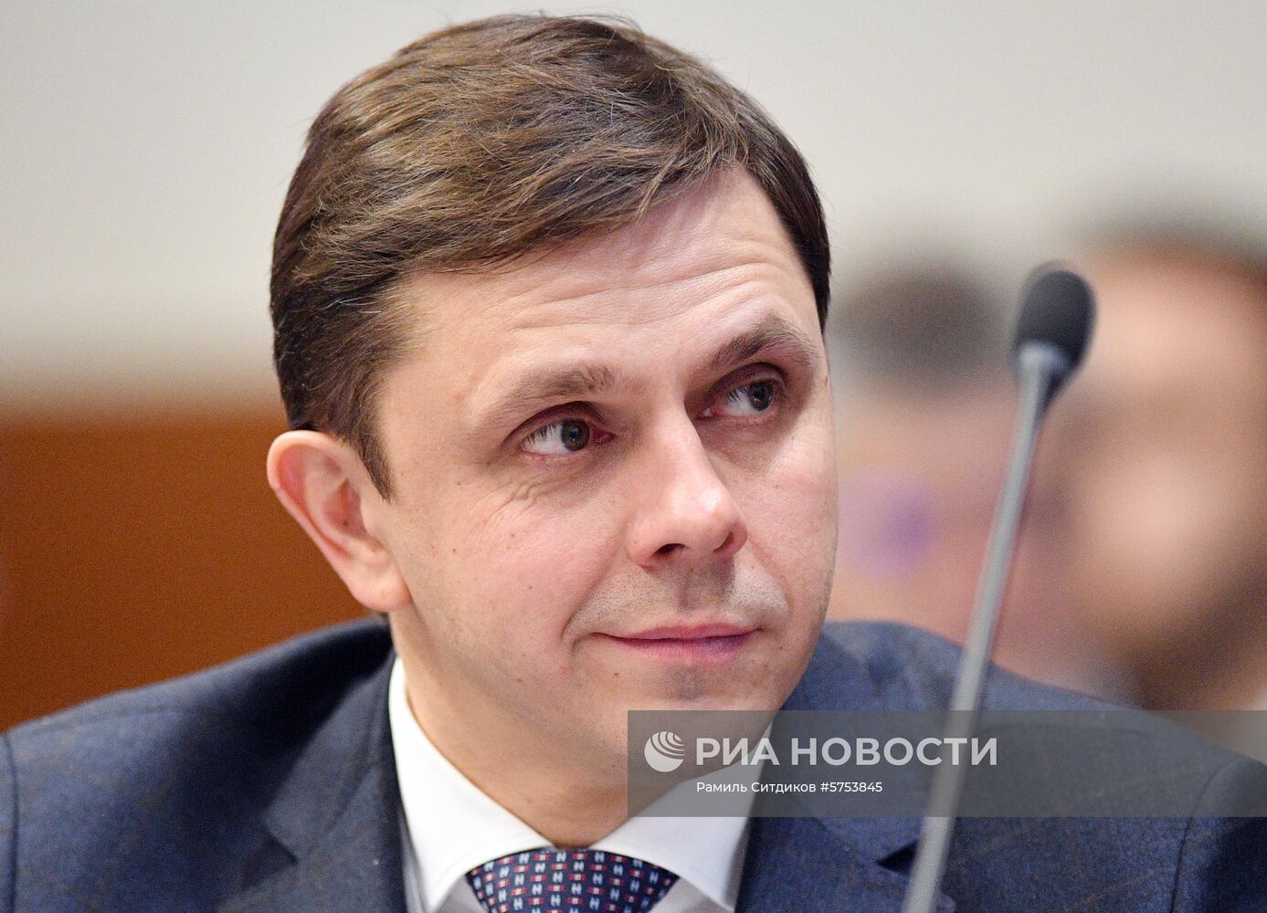 Х Гайдаровский форум. День второй