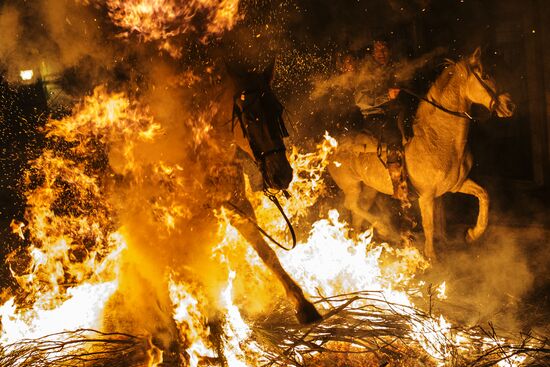 Фестиваль Las Luminarias в Испании