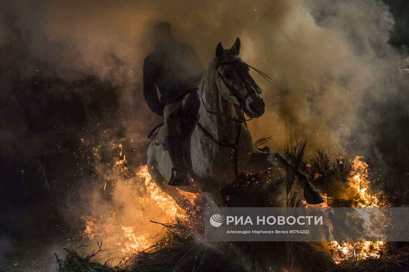 Фестиваль Las Luminarias в Испании