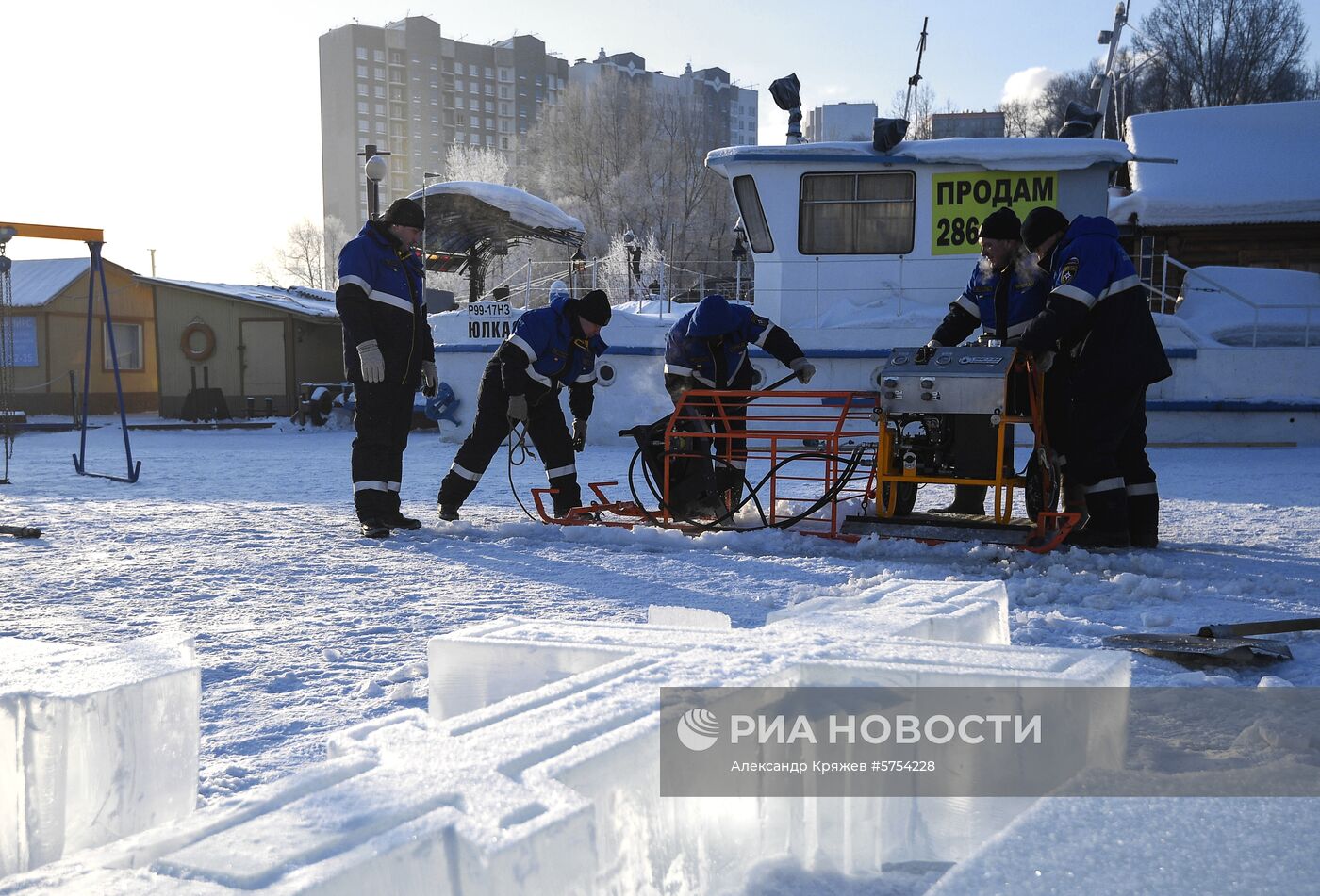 Подготовка крещенских купелей в Новосибирске