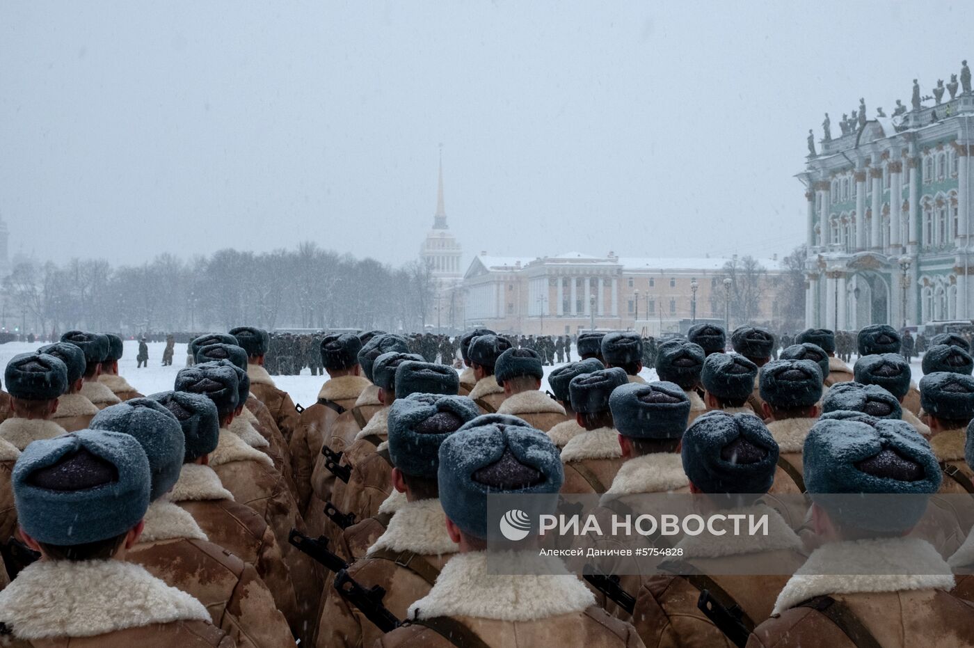 Репетиция парада в честь 75-летия снятия блокады Ленинграда