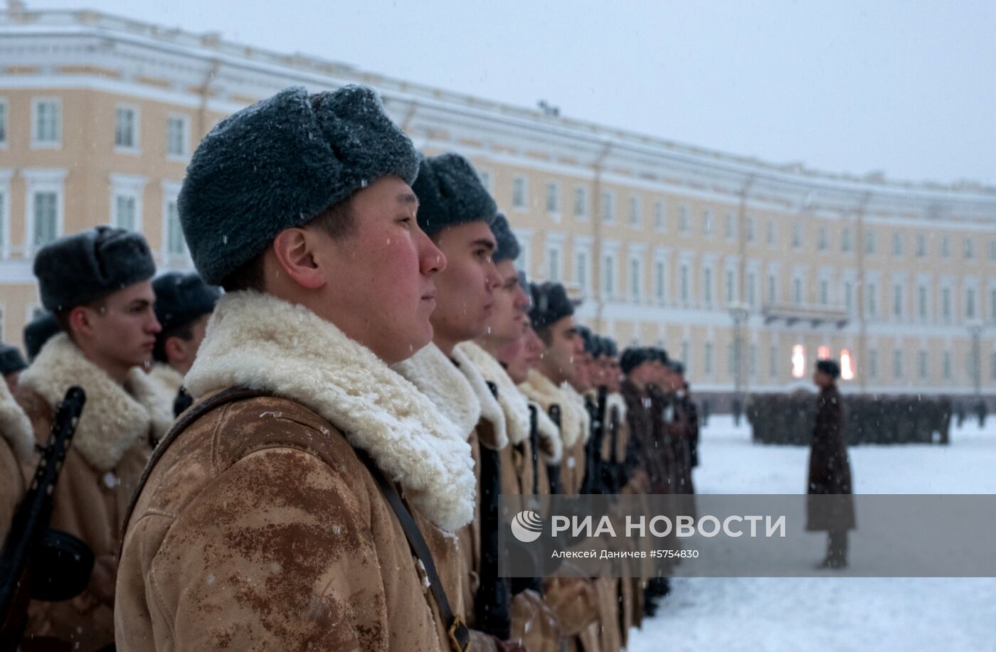 Репетиция парада в честь 75-летия снятия блокады Ленинграда