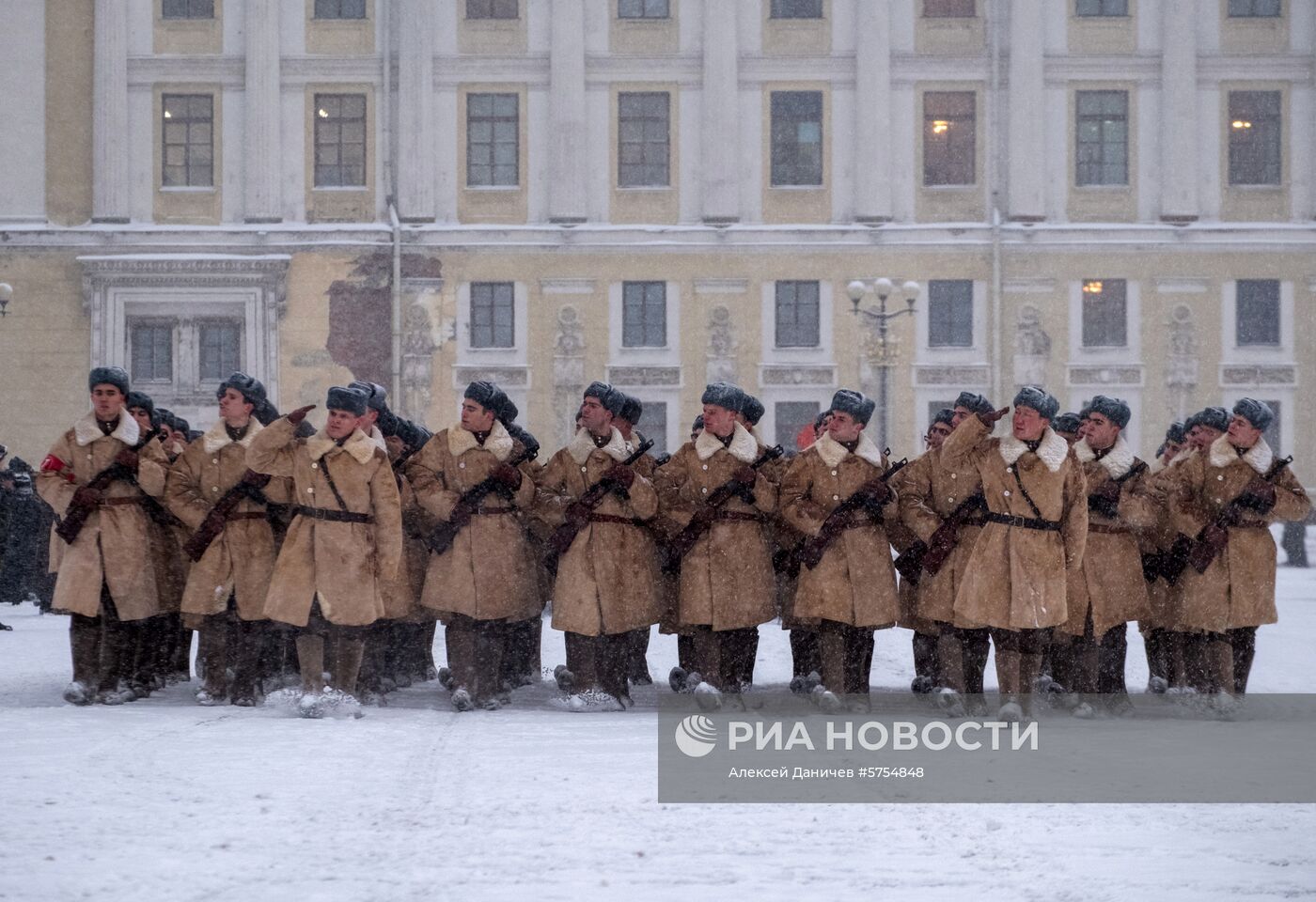 Репетиция парада в честь 75-летия снятия блокады Ленинграда