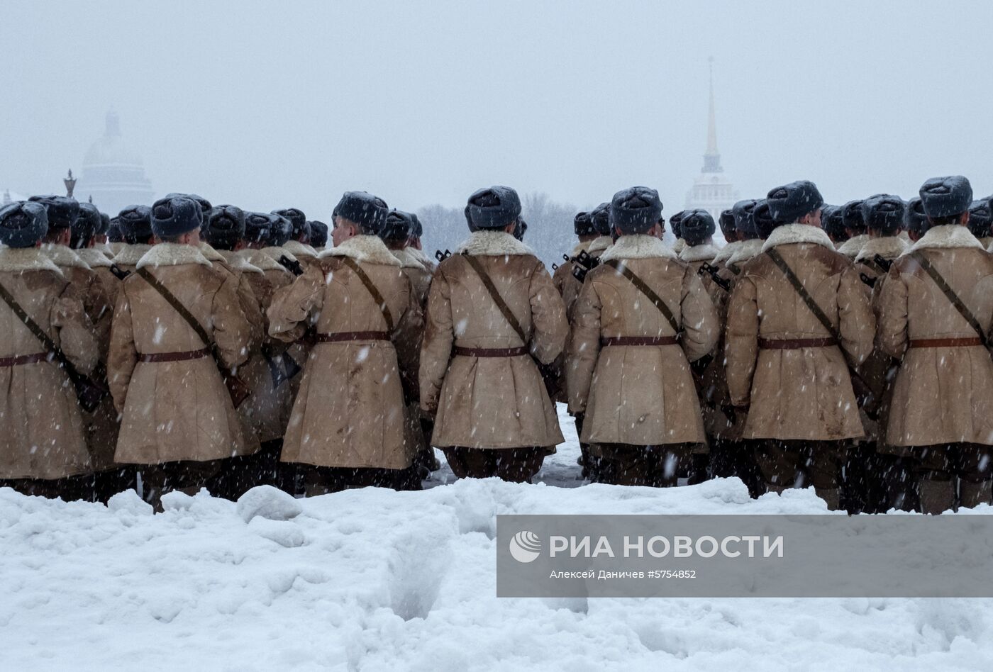 Репетиция парада в честь 75-летия снятия блокады Ленинграда