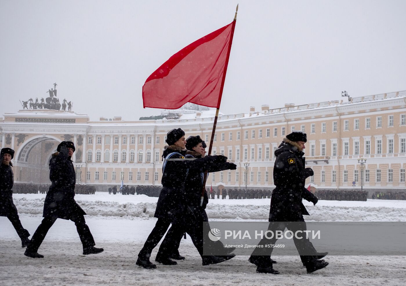 Репетиция парада в честь 75-летия снятия блокады Ленинграда