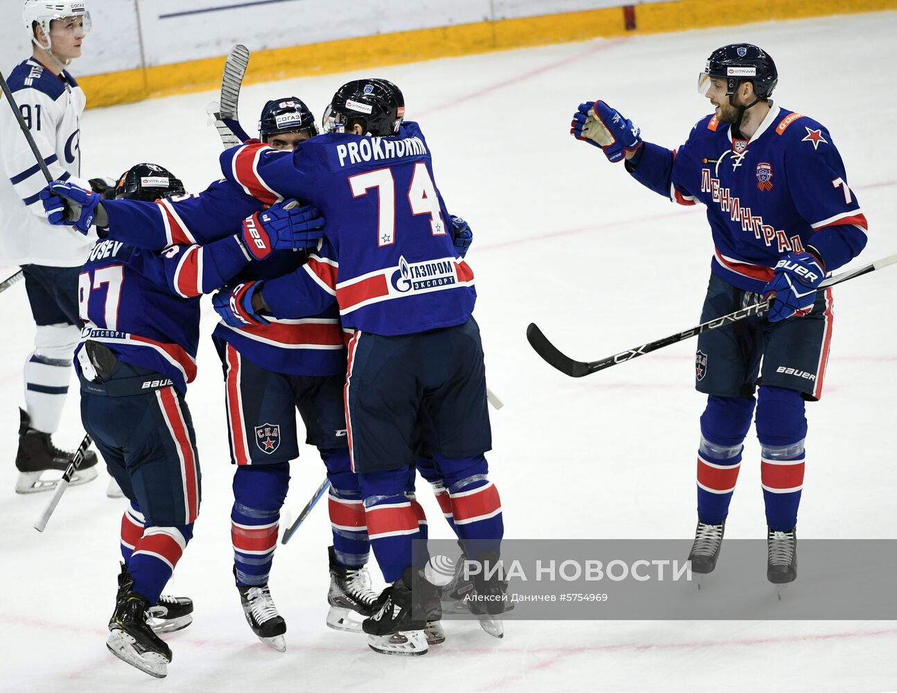 Хоккей. КХЛ. Матч СКА - "Динамо" (Москва)
