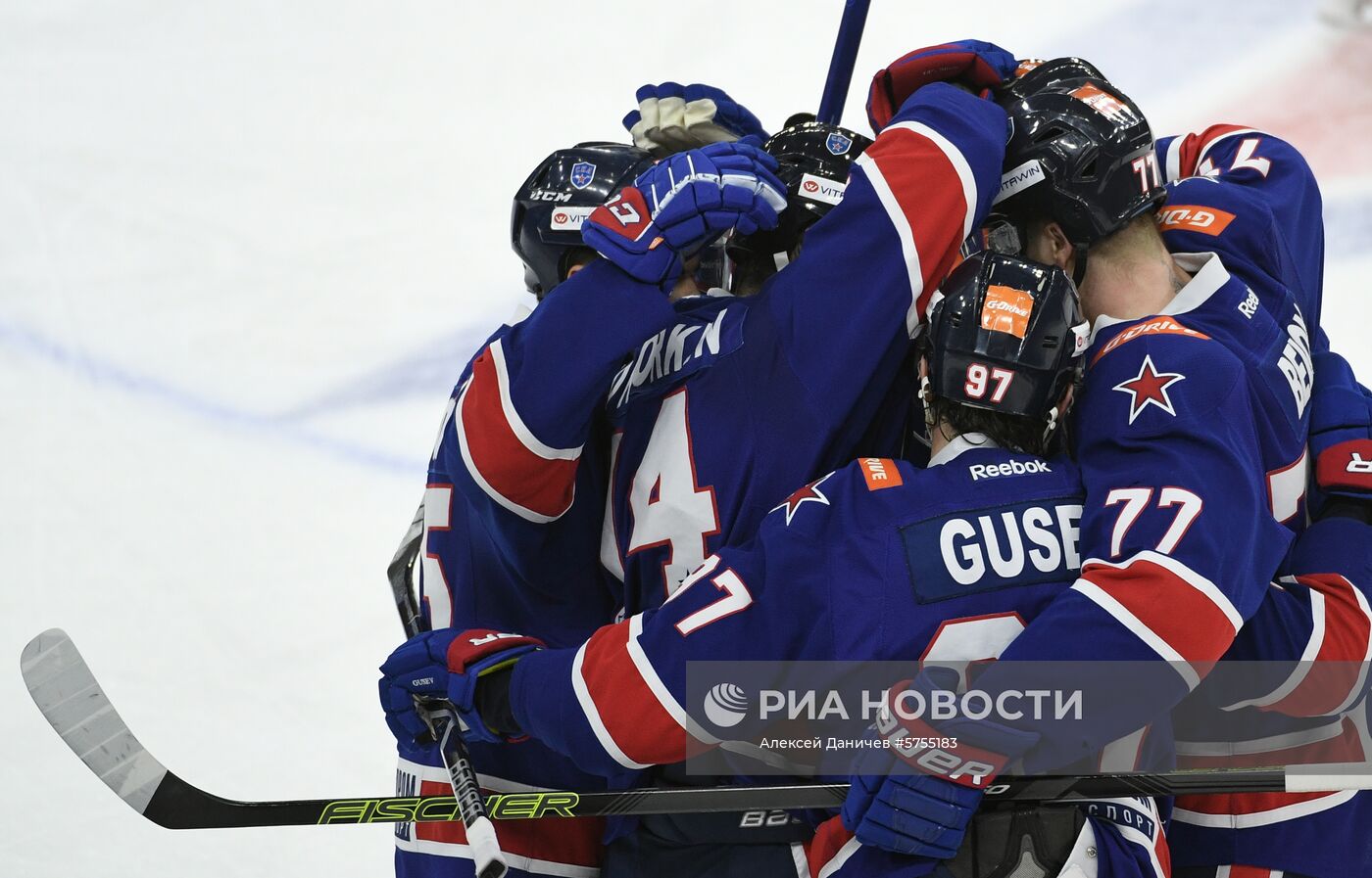 Хоккей. КХЛ. Матч СКА - "Динамо" (Москва)