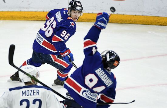 Хоккей. КХЛ. Матч СКА - "Динамо" (Москва)