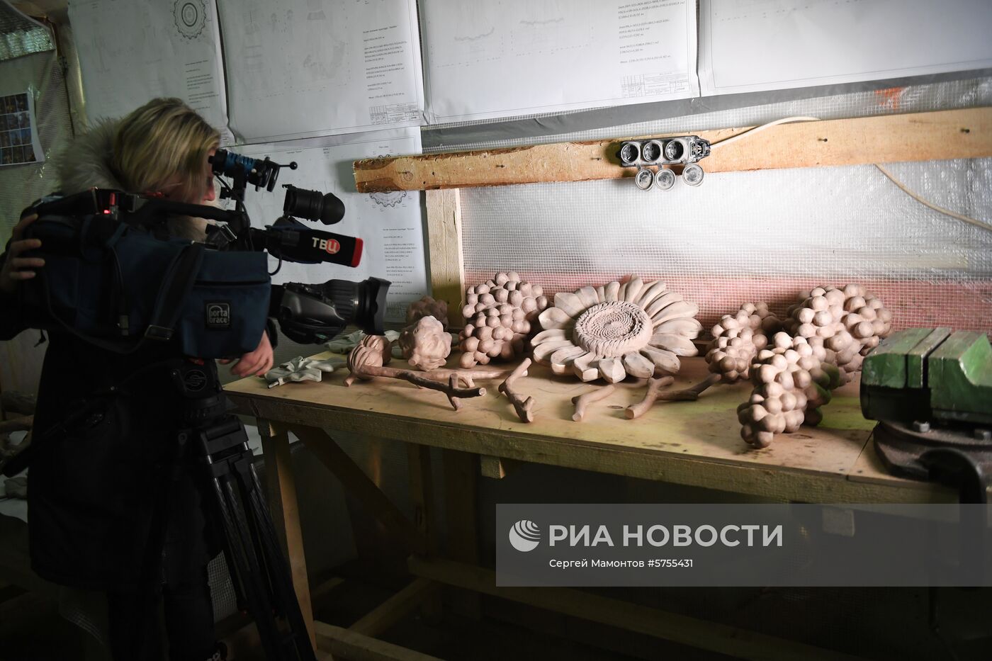 Реставрация скульптур  фонтана "Дружба народов" 