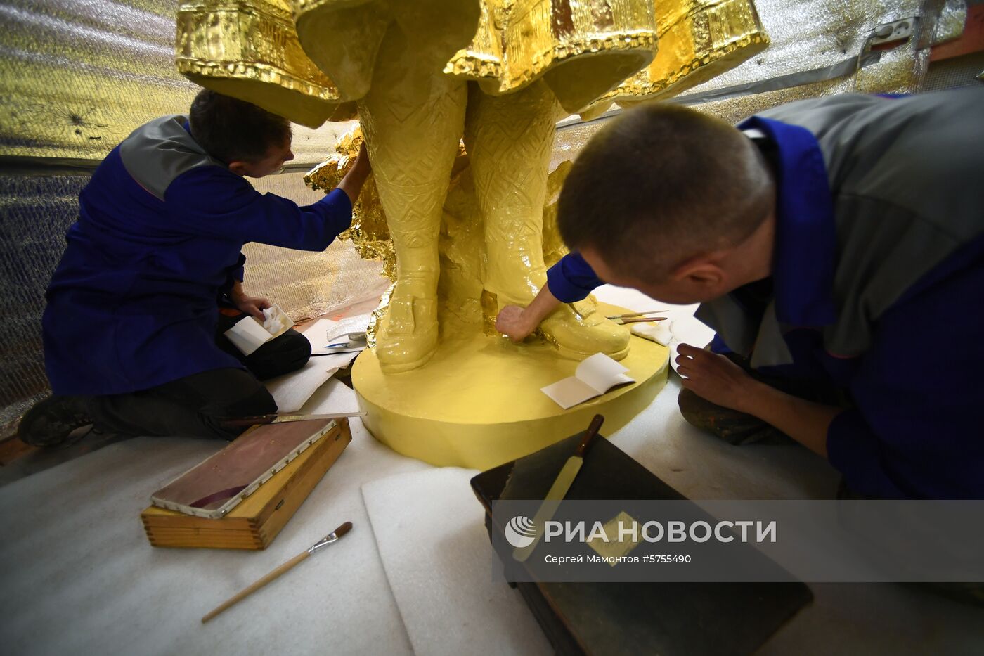 Реставрация скульптур  фонтана "Дружба народов" 