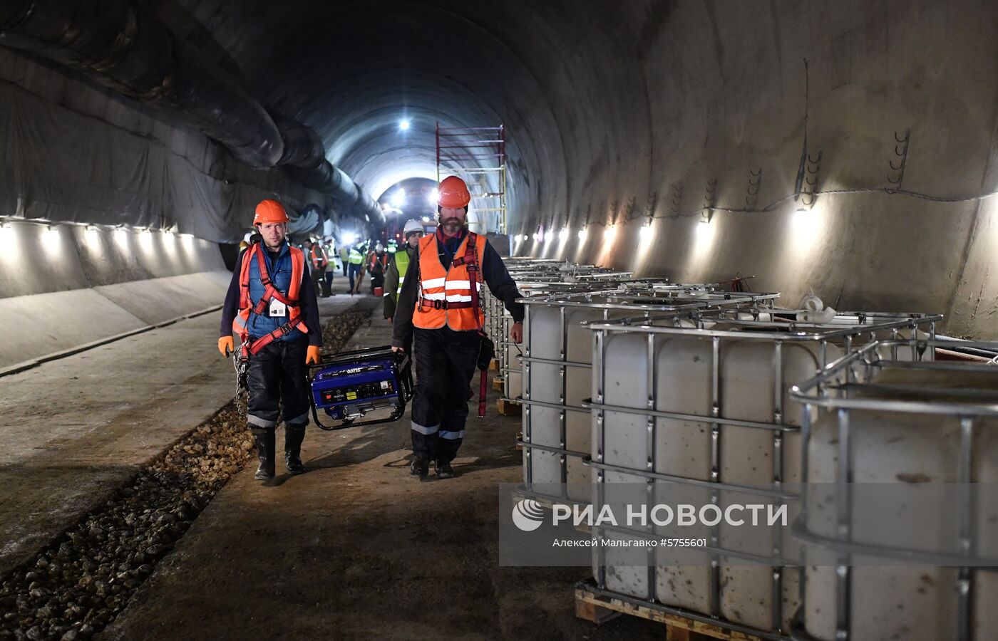 Километровый железнодорожный тоннель проложили строители на керченском подходе к Крымскому мосту