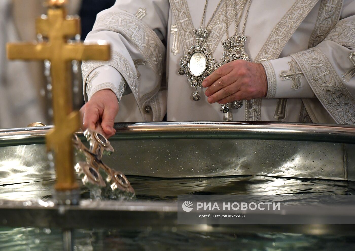 Патриаршее служение в Крещенский сочельник в храме Христа Спасителя