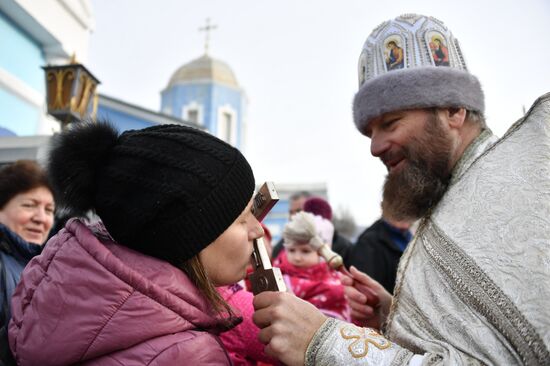 Празднование Крещения в регионах России