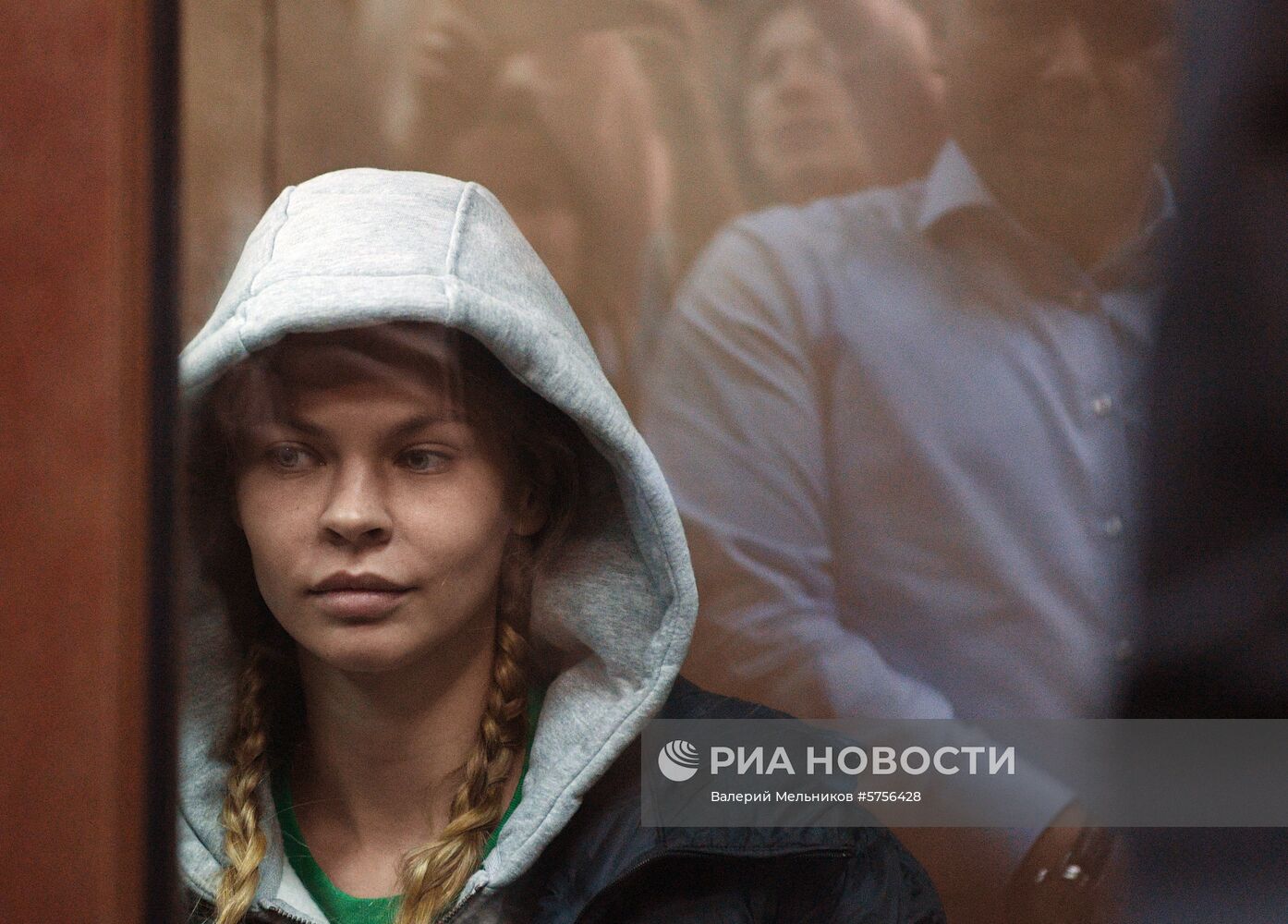 Избрание меры пресечения Насте Рыбке и Алексу Лесли