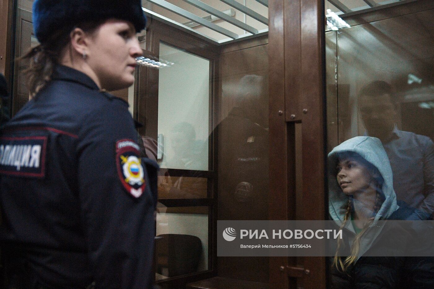 Избрание меры пресечения Насте Рыбке и Алексу Лесли