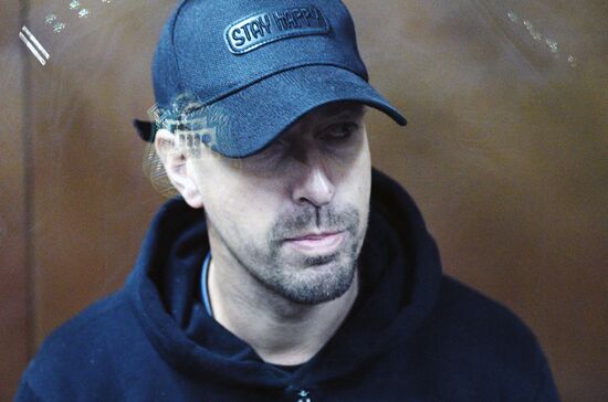 Избрание меры пресечения Насте Рыбке и Алексу Лесли