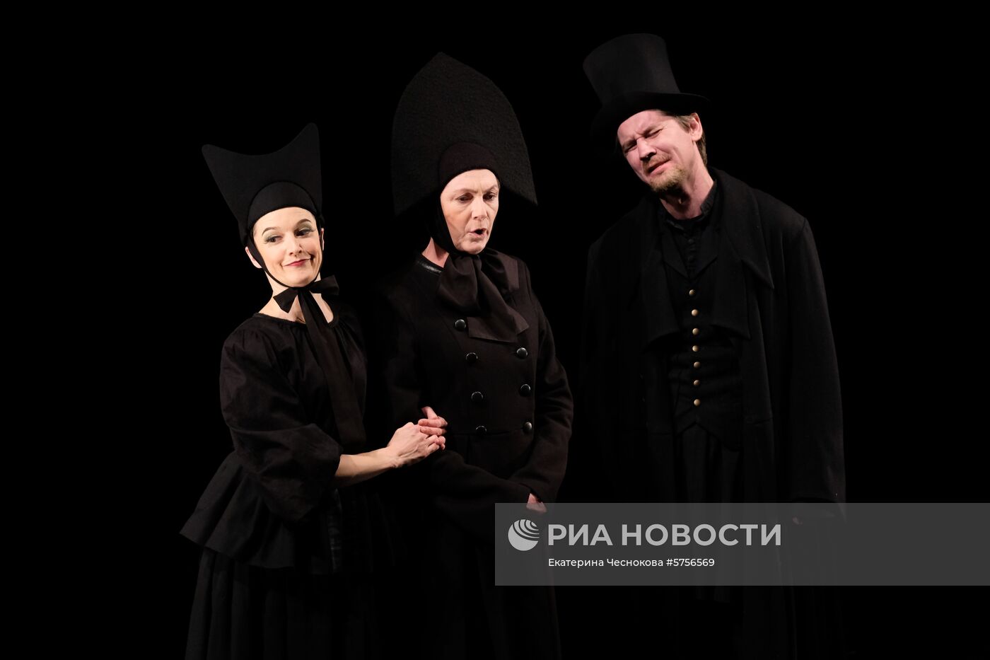 Спектакль "Гроза" БДТ им. Г.А. Товстоногова в Москве"