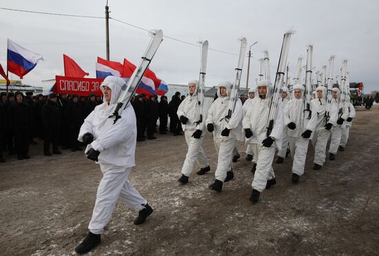 Прибытие эшелона с танками Т-34 в Московскую область   