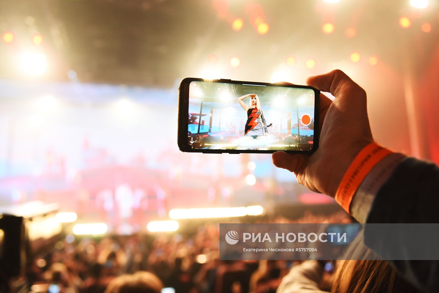 Концерт певицы Loboda