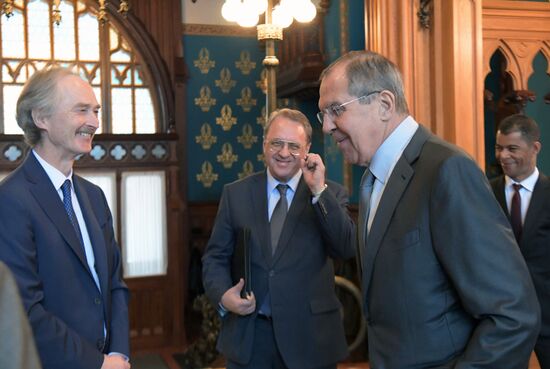 Встреча главы МИД РФ С. Лаврова со спецпредставителем ООН по Сирии Г. Педерсеном