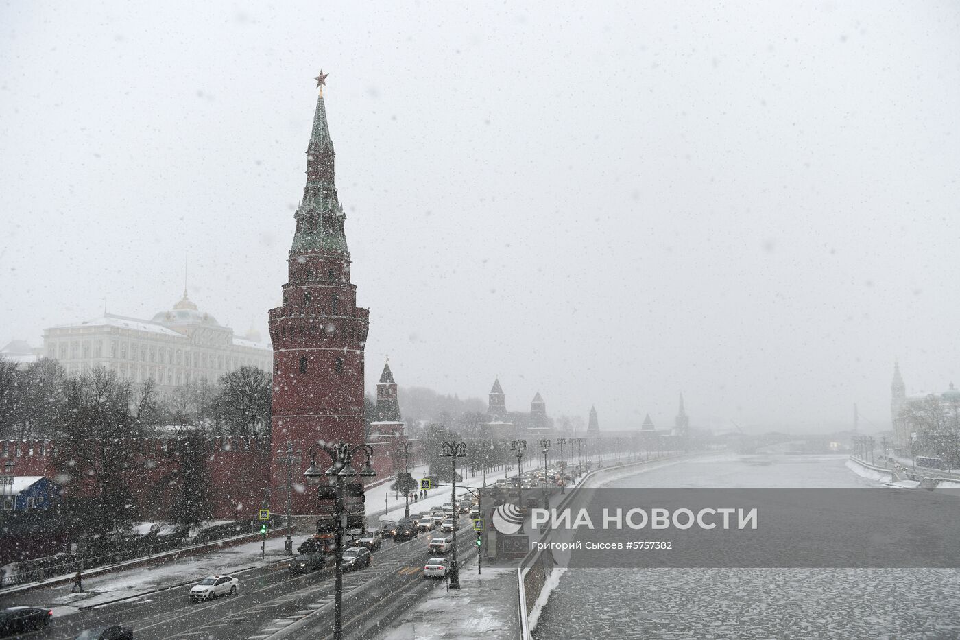 Снегопад в Москве