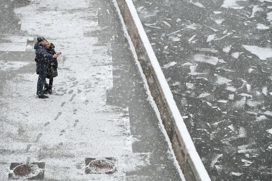 Снегопад в Москве